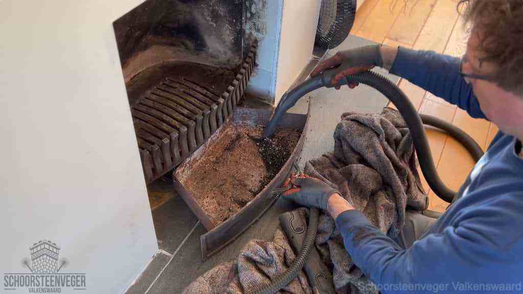 Prijs schoorsteenvegen Valkenswaard schouw reinigen Prijs schoorsteenvegen Valkenswaard schouw reinigen
